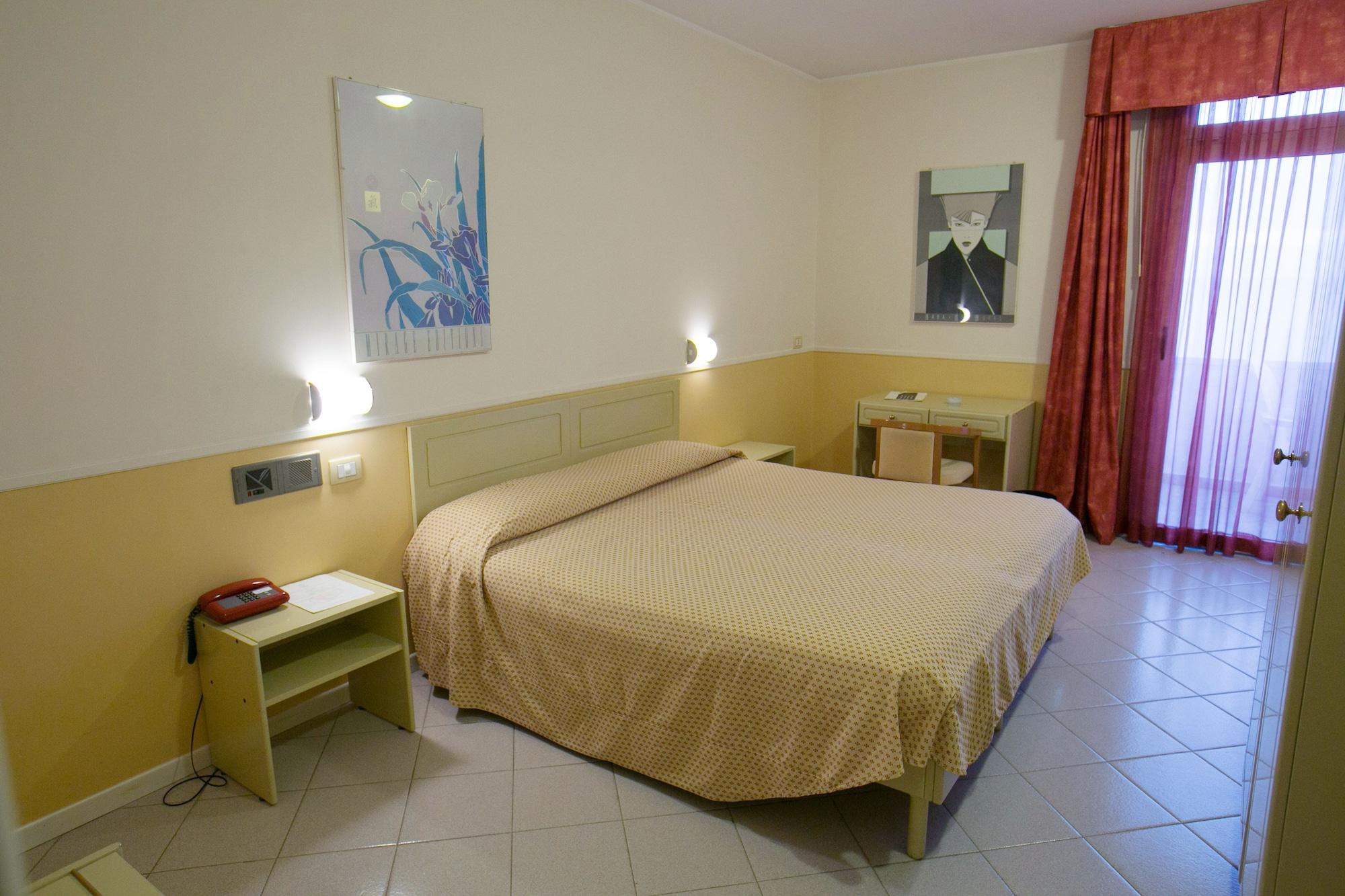 Hotel Salsello Bisceglie Exterior photo